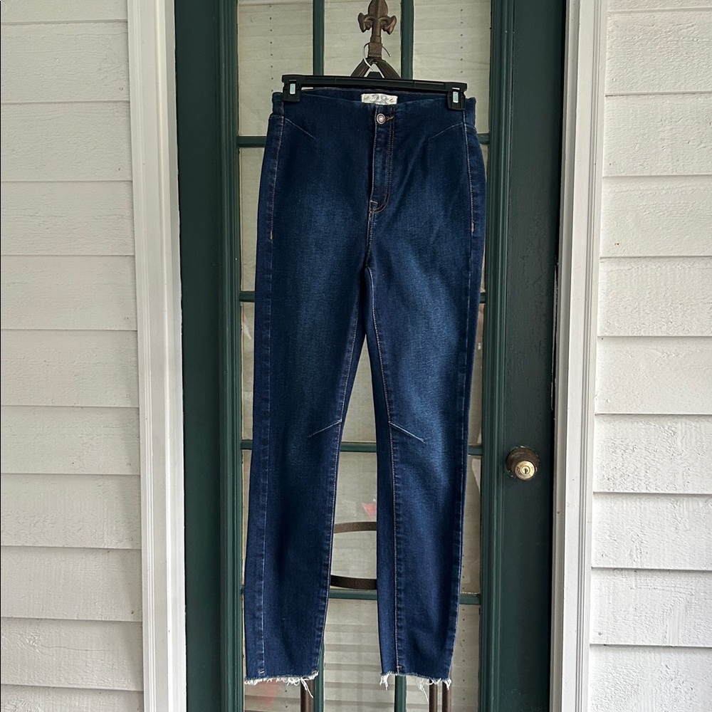 We The Free Dark Blue Denim High Waisted Skinny Jeans size 28